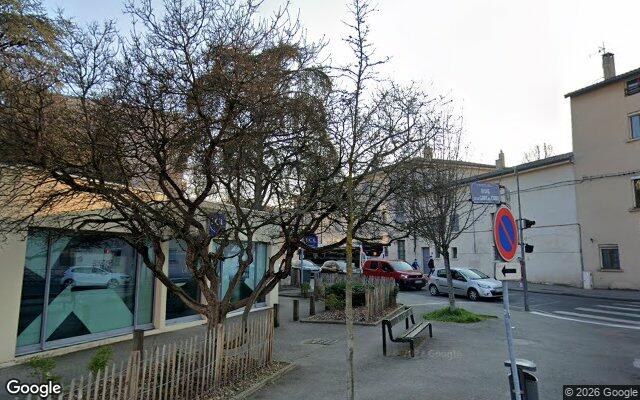 Façade : 2 rue de la Gare de Cuire, Caluire-et-Cuire